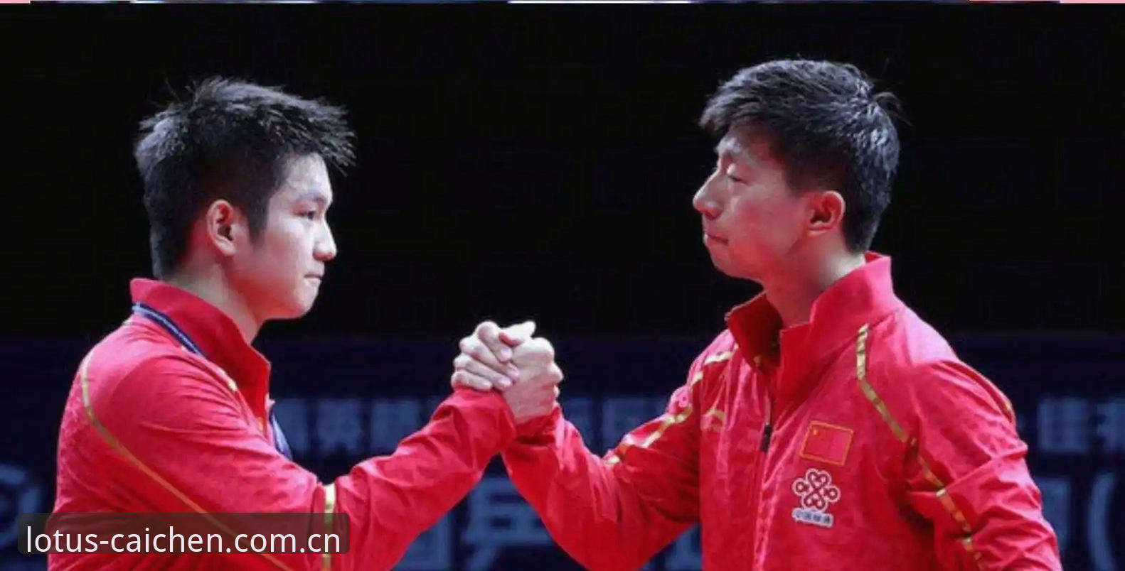 欧联杯决赛3-0完胜深度解读：维拉30年冠军荒终结与埃梅里第五冠传奇